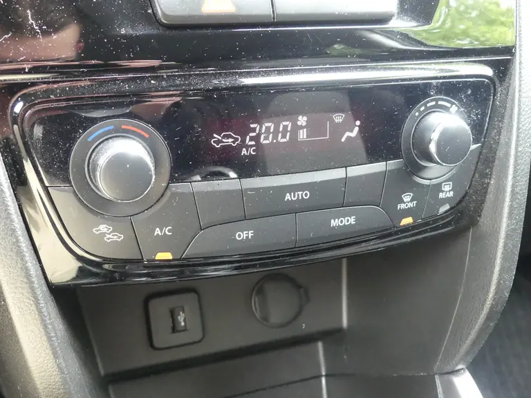 Suzuki Vitara 1.4 Boosterjet Select Smart Hybrid Automaat Trekhaak, Navigatie, Cruice & Climate control afbeelding 23