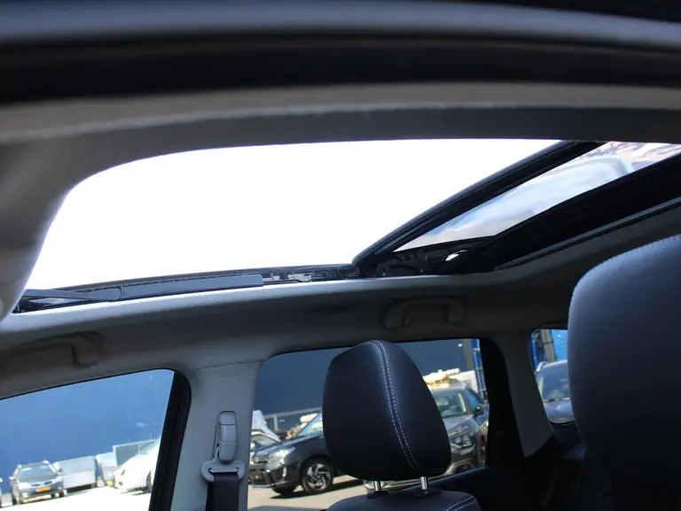 Suzuki Vitara 1.6 High Executive Automaat afbeelding 13