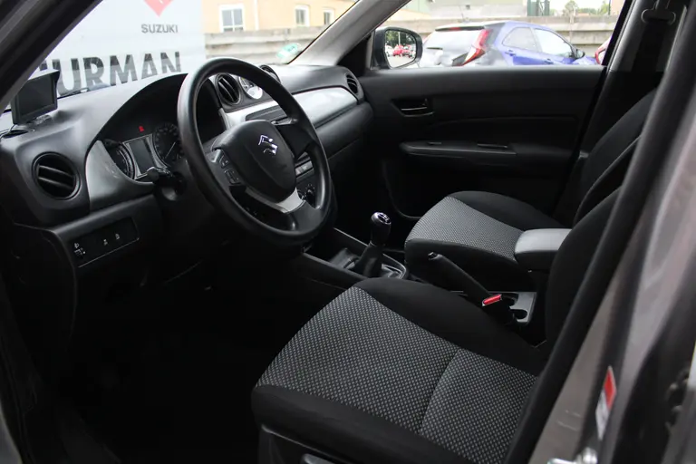 Suzuki Vitara 1.6 120PK Comfort Airco, Bluetooth, Keyless Go, Elektrische Ramen afbeelding 16