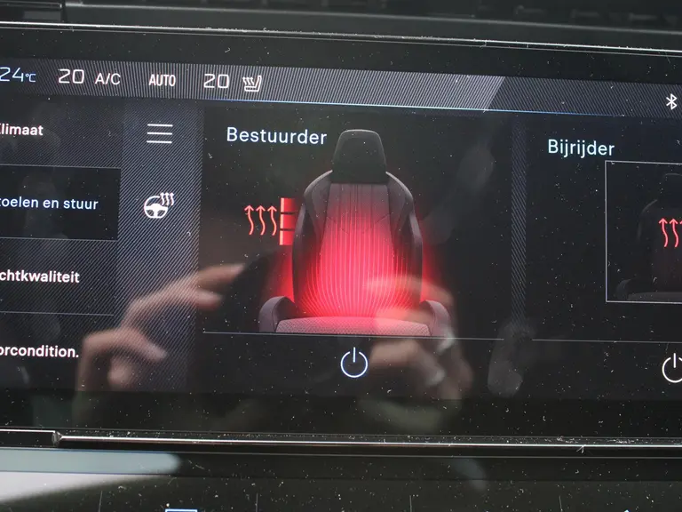 Peugeot e-308 SW GT 54 kWh 156PK Navigatie, Achteruitrijcamera, Stoel en Stuurverwarming, Parkeersensoren Voor & Achter afbeelding 24