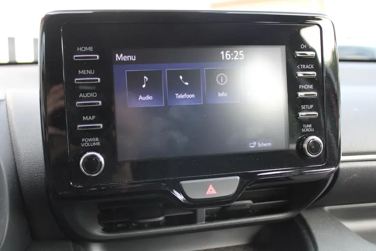 Toyota Yaris 1.5 Hybrid Dynamic Cruise Control Adaptief, achteruitrijcamera, Keyless Entry afbeelding 23