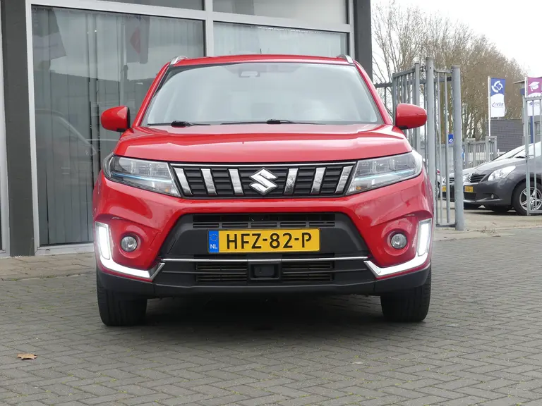 Suzuki Vitara 1.4 Boosterjet Select Smart Hybrid, Automaat, Trekhaak, Navigatie, Keyless en goed onderhouden! 1500 KG TREKGEWICHT! afbeelding 8