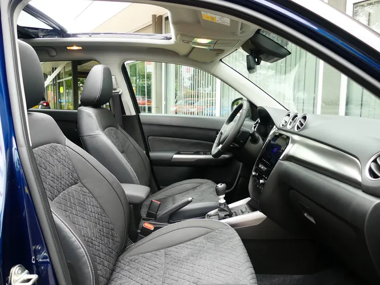 Suzuki Vitara 1.4 Boosterjet Style Smart Hybrid 6 jaar fabrieksgarantie! Nieuw uit voorraad leverbaar! afbeelding 8