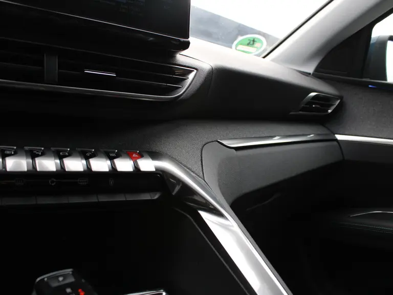 Peugeot 3008 1.2 PureTech 130PK Allure Automaat Navigatie, Achteruitrijcamera, Keyless, Elektrische Achterklep, Perkeersensoren afbeelding 35