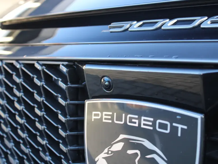 Peugeot E-3008 Allure 73 kWh 214PK Automaat Navigatie, Rondomzichtcamera, Keyless Entry & Start, Parkeersensoren Voor & Achter afbeelding 6