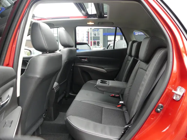 Suzuki S-Cross 1.4 Boosterjet Style Smart Hybrid 6 jaar fabrieksgarantie! Uit voorraad leverbaar! afbeelding 24