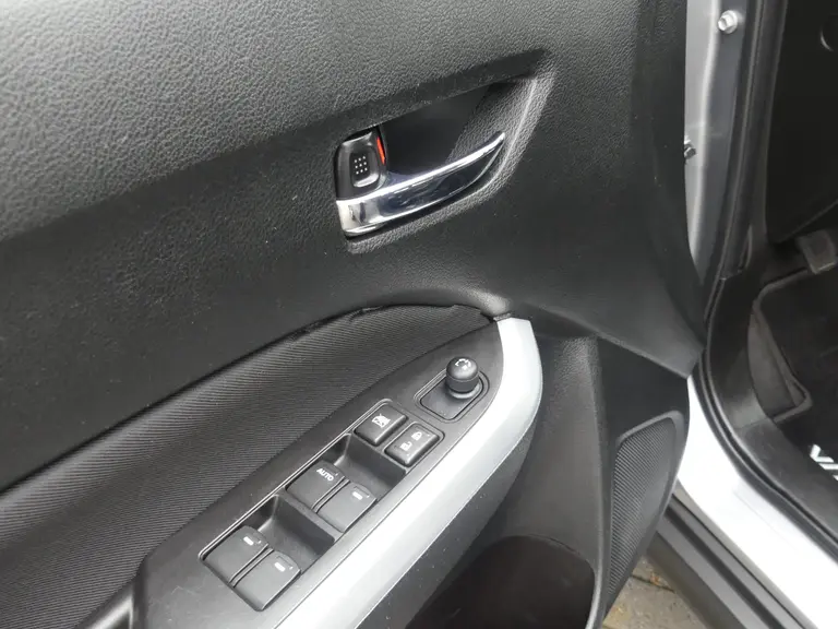 Suzuki Vitara 1.6 Exclusive All Season banden, Dealer O.H., Cruise control afbeelding 11