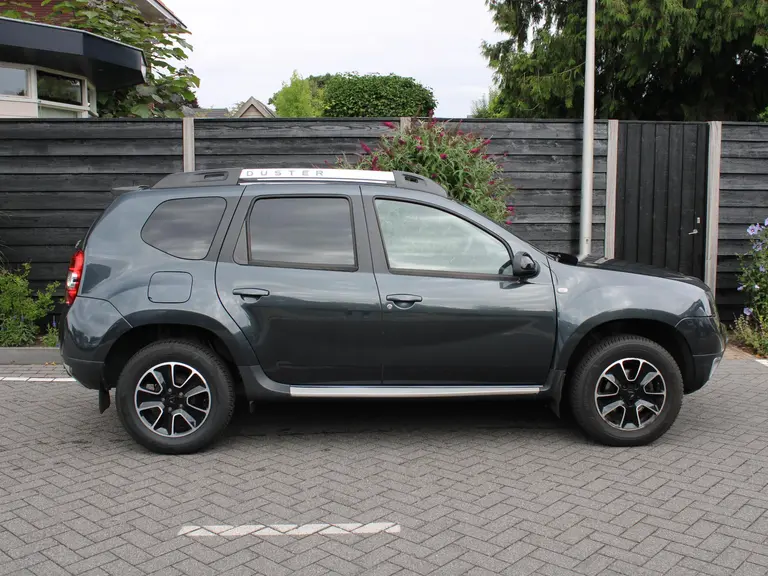 Dacia Duster Blackshadow 1.2 TCe 4x2 125PK Leder, Trekhaak, Achteruitrijcamera, Navigatie, Airco afbeelding 12