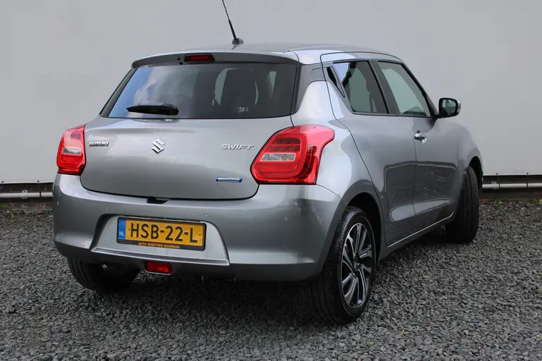 Suzuki Swift 1.2 Style Smart Hybrid, Automaat, Parkeersensoren Cruise-Control, Achteruitrijcamera en Navigatie! 23950 afbeelding 3