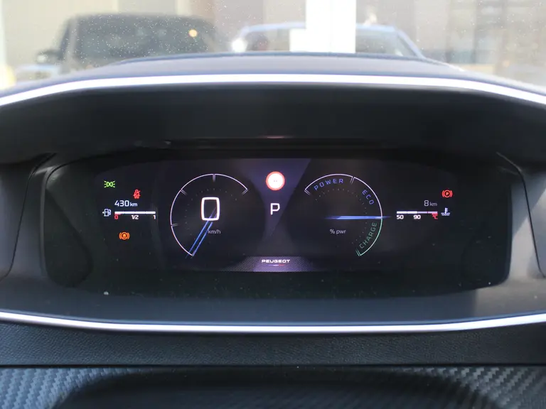 Peugeot 2008 1.2 Hybrid 145PK GT 360 camera, Lichtmetalen velgen, Parkeerhulp voor & achter, Cruise Control afbeelding 18