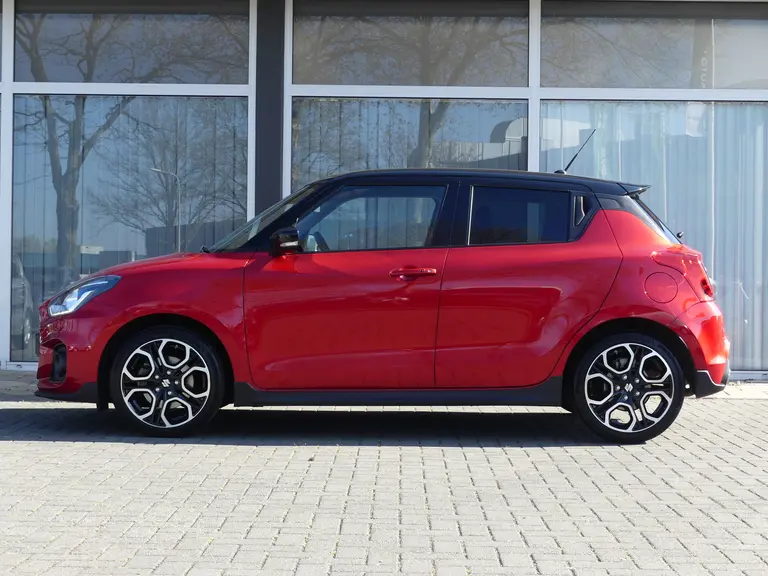 Suzuki Swift 1.4 Sport Smart Hybrid 141PK, NL Auto, Navigatie, Cruise & Climate control, Apple Carpl/andr auto afbeelding 3
