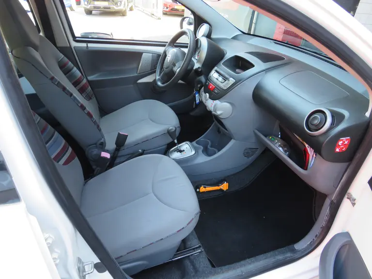 Citroën C1 1.0-12V Ambiance, Automaat, met Parkeersensoren! Dakspoiler LM-Velgen en nieuwe Koppeling! afbeelding 13