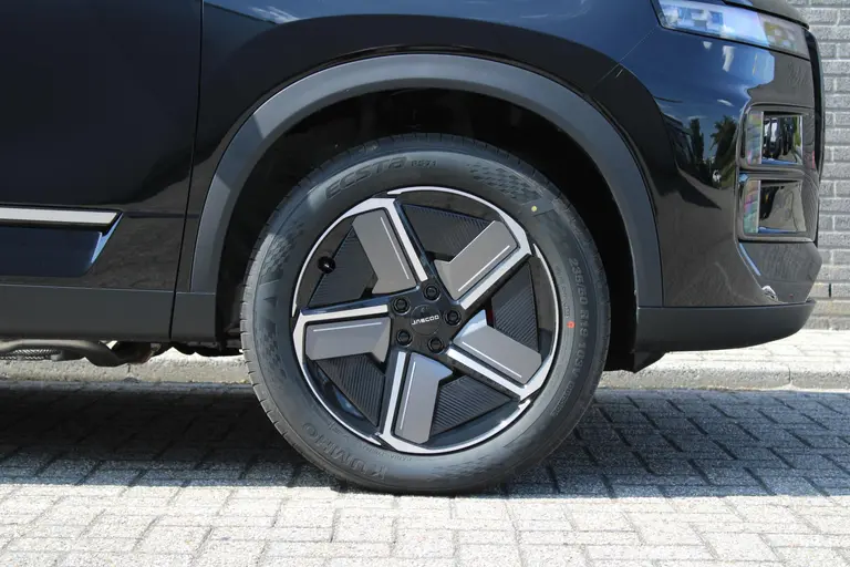 Jaecoo 7 PHEV Exclusive *Meer informatie volgt Jaecoo 7 Exclusive Automaat, Schuif-Kanteldak, 1500 KG trekgewicht, Navigatie, 19" LM velgen, Elektrische achterklep, Luxe lederen bekleding, 7 jaar garantie afbeelding 40