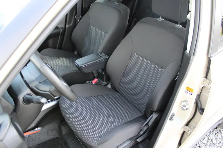 Suzuki Ignis 1.2 Smart Hybrid Style, Automaat , Parkeersensoren, Cruise-Control en ORG NL Auto!! afbeelding 10