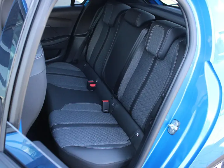 Peugeot 208 Allure 1.2 PureTech 100PK Navigatie, Camera achter, Apple Carplay/Android auto afbeelding 7