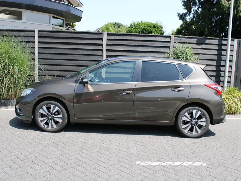 Nissan Pulsar 1.2 DIG-T Connect Edition Navigatie, Achteruitrijcamera, Trekhaak Afneembaar, Keyless Entry & Start afbeelding 4