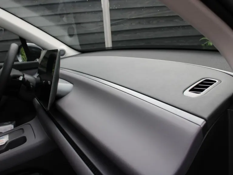 Leapmotor C10 REEV Design 28.4 kWh Camera systeem rondom, Stoelverwarming/koeling, Panoramadak, Navigatie afbeelding 44
