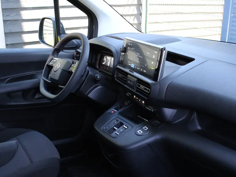 Citroën Berlingo 1.5 BlueHDi 130PK EAT8 Automaat L1 Achteruitrijcamera, Keyless Entry & Start, Parkeersensoren Achter, Aple Carplay, Android Auto afbeelding 15