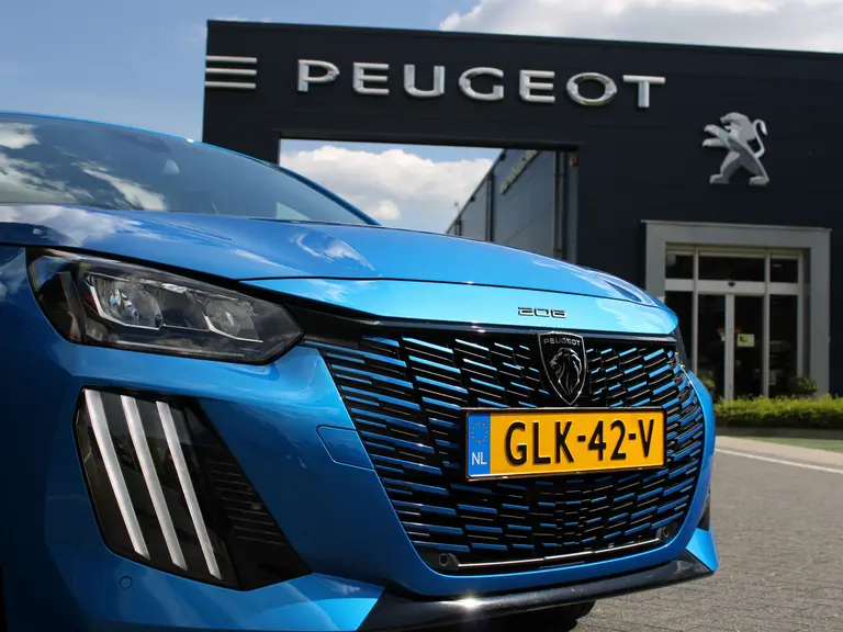 Peugeot e-208 Style 50 kWh 136PK Navigatie, Parkeersensoren voor & achter, Stoelverwarming, Led Koplampen afbeelding 3