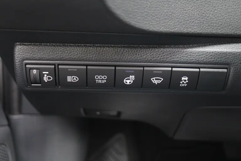 Suzuki Swace 1.8 Hybrid Style Automaat 140PK All-Season Banden, Adaptieve Cruise Control, Navigatie, Stuur Verwarmd, Voorruitverwarming, Draadloze Telefoonlader afbeelding 42