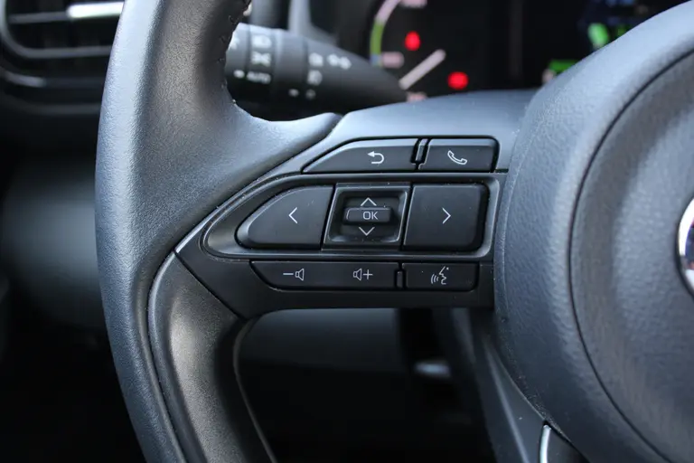 Toyota Yaris Cross 1.5 Hybrid Dynamic Automaat Achteruitrijcamera, Bluetooth, Airco Automatisch, Cruise Control Adaptief, Navigatie afbeelding 28