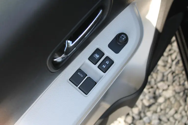 Suzuki Ignis 1.2 Comfort , Trekhaak en Dealer onderhouden! afbeelding 17