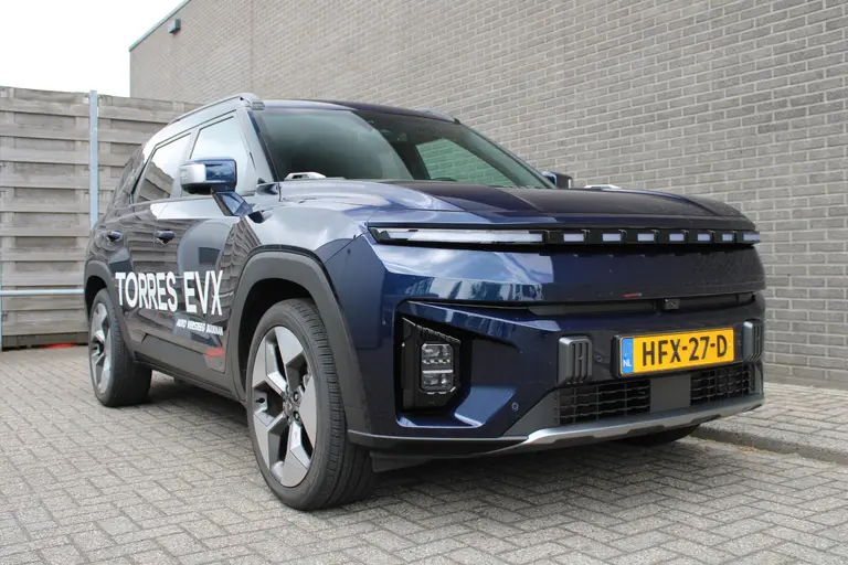 KGM Torres EVX Titanium 73.4 kWh 207pk, Dandy Blue, 20"inch LM velgen, Trekhaak Trekgewicht 1.500 KG. 7 jaar garantie! afbeelding 34