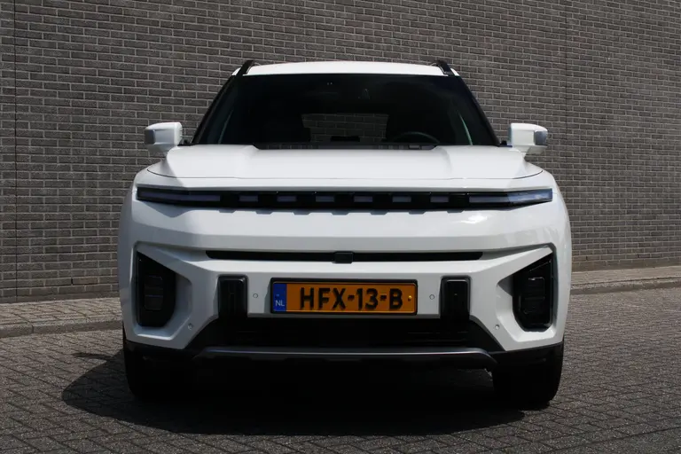 KGM Torres EVX Titanium 73.4 kWh 207pk, Grand White, 20"inch LM velgen Trekgewicht 1.500 KG. 7 jaar garantie! afbeelding 7
