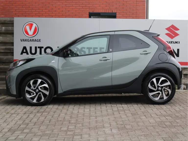 Toyota Aygo X 1.0 VVT-i S-CVT Pulse 73PK Automaat Achteruitrijcamera, Cruise Control Adaptief, Stoelverwarming, Draadloos Apple Carplay/Android Auto afbeelding 16