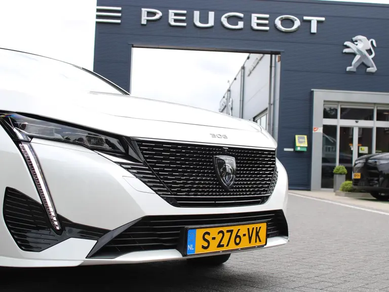 Peugeot 308 GT Pack Business 1.6 HYbrid 180PK EAT8 Automaat ,Leder, Panoramadak, Navigatie, Rondomzichtcamera, Keyless, Stuurwielverwarming afbeelding 3