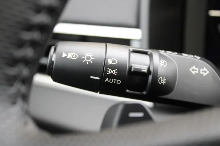 Mitsubishi Outlander 2.4 PHEV First Edition 20" LM velgen, Stuur+stoelverwarming, Standkachel, Premium audio, PDC V+A, Trekgewicht 1.600 KG. afbeelding 24