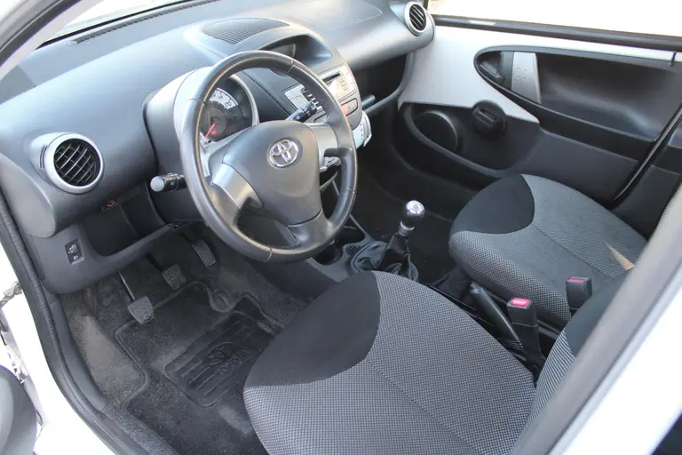 Toyota Aygo 1.0 VVT-i Aspiration 5 Deurs, Airco, Radio/CD, Bluetooth, elec.ramen, Centr.vergrendeling op afstand afbeelding 9
