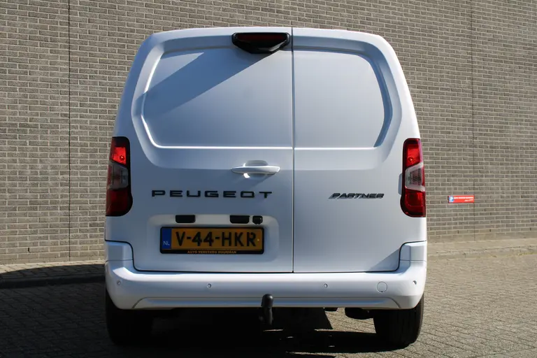 Peugeot Partner 1.5 BlueHDi 100PK S&S L1 Navigatie, Achteruitrijcamera, Trekhaak, Dab, Bluetooth, Parkeersensoren voor & achter afbeelding 7