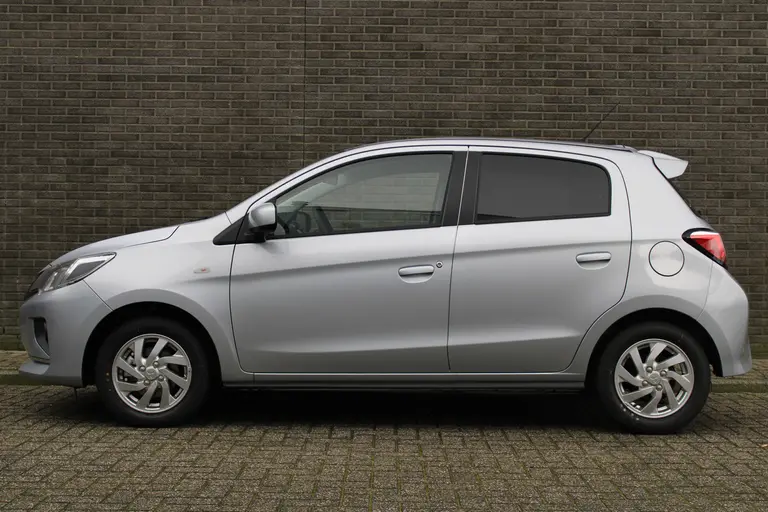 Mitsubishi Space Star 1.2 Dynamic Cruise/Climate control, Camera, Apple Carplay/Android auto, 14" LM velgen afbeelding 2