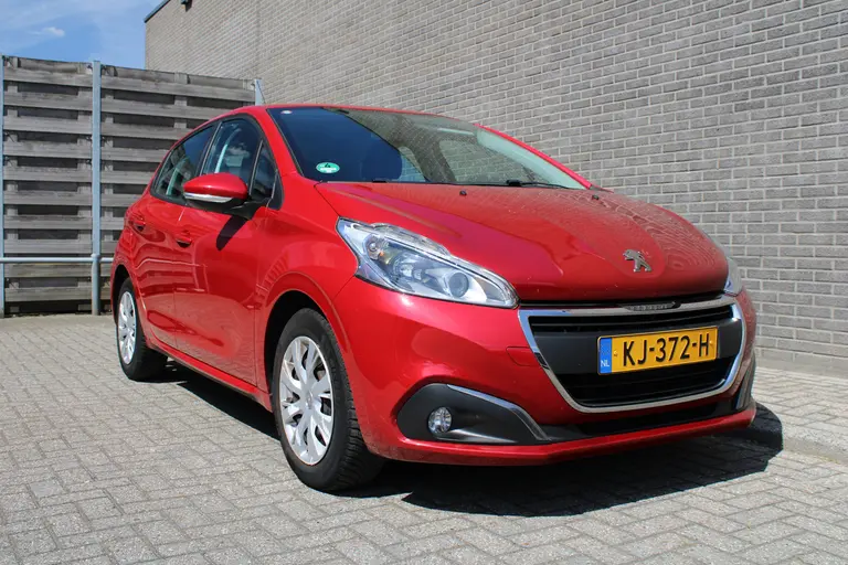 Peugeot 208 1.2 PureTech Blue Lion 5 deurs Airco, Navigatie, Cruise control, DAB radio, Bluetooth, Mistlampen, Parkeersensoren afbeelding 28