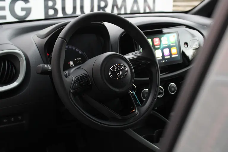 Toyota Aygo X 1.0 VVT-i S-CVT Pulse 73PK Automaat Achteruitrijcamera, Cruise Control Adaptief, Stoelverwarming, Draadloos Apple Carplay/Android Auto afbeelding 5