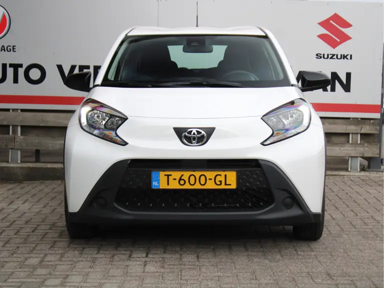Toyota Aygo X 1.0 VVT-i S-CVT Play Achteruitrijcamera, DAB+ Radio, Airco, Bluetooth, Cruise Control Adaptief afbeelding 9
