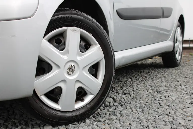 Toyota Aygo 1.0-12V Now Airco, Elektrische Ramen, Centrale Vergrendeling, Radio afbeelding 3