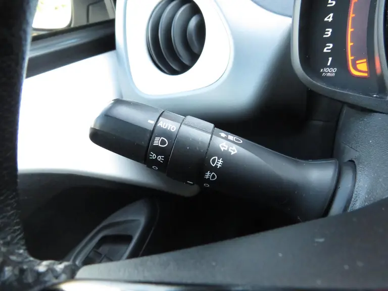 Toyota Aygo 1.0 VVT-i x-joy 1e Eigenaar, Dealer onderhouden, Achteruitrijcamera en LM-Velgen afbeelding 23