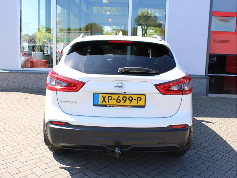Nissan QASHQAI 1.2 N-Connecta Trekhaak, Panoramadak, Cruise control, Climate control, Parkeercamera afbeelding 22