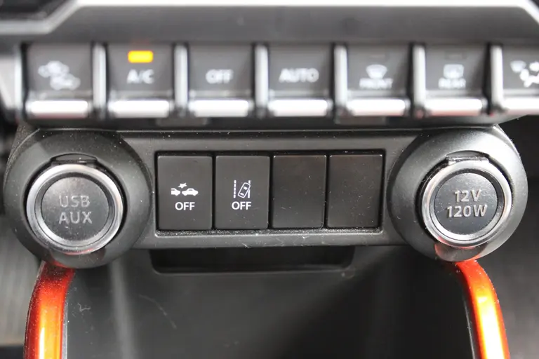 Suzuki Ignis 1.2 Smart Hybrid Stijl Achteruitrijcamera, Bluetooth, Stoelverwarming, Navigatie, Cruise Control afbeelding 33
