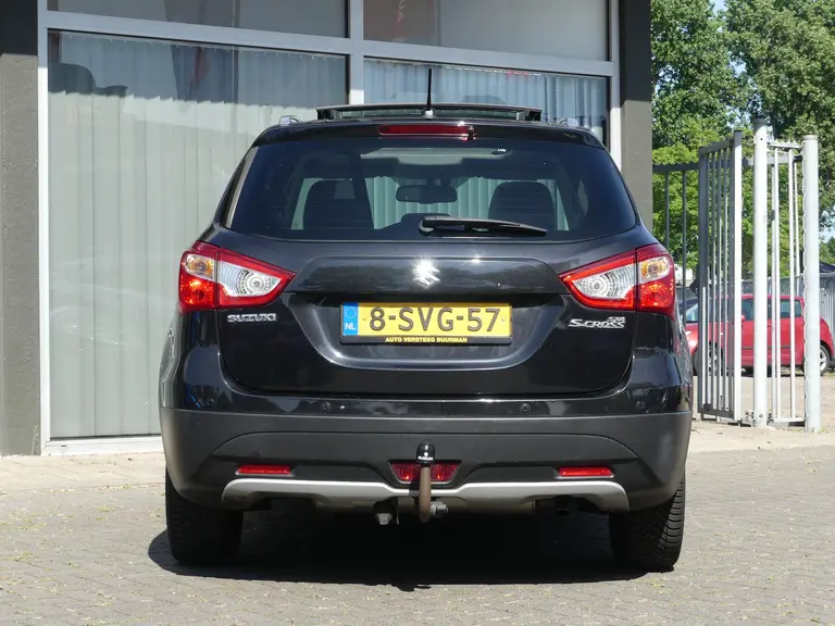 Suzuki S-Cross 1.6 High Executive Trekhaak, Schuif/Kantel Dak, All Season Banden afbeelding 6