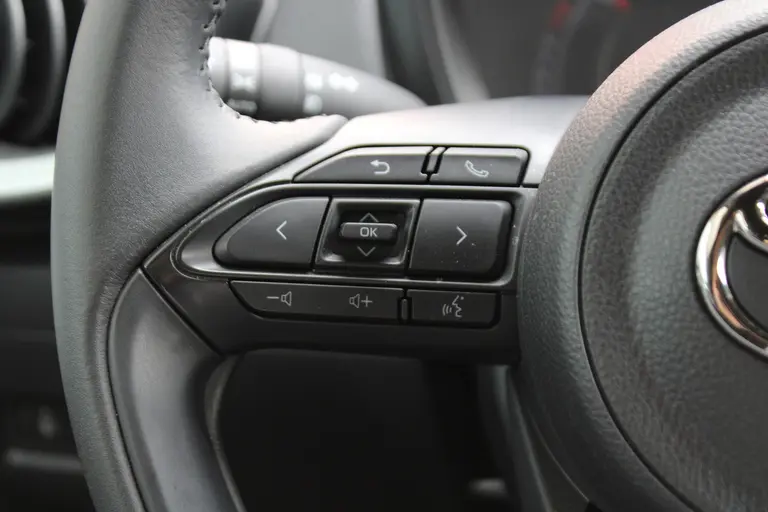 Toyota Aygo X 1.0 VVT-i S-CVT Pulse Automaat Achteruitrijcamera, Parkeersensoren Voor en Achter, Cruise Control Adaptief, Stoelverwarming afbeelding 29
