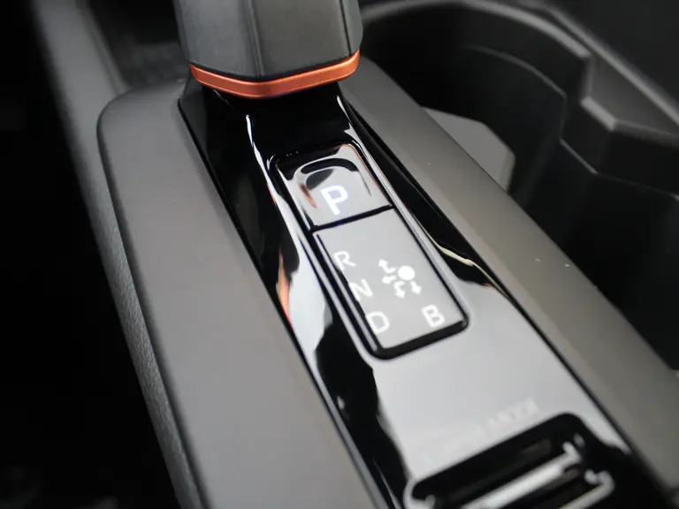Toyota C-HR 1.8 Hybrid 140 First Edition Automaat 360° Camera, Elektrische Achterklep, Draadloze Carplay\Android Auto, Keyless Go afbeelding 27