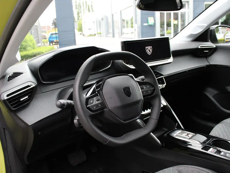 Peugeot 208 Hybrid 100PK e-DCS6 Allure Automaat Navigatie, Parkeerhulp voor & achter, Camera achter, Climate Control afbeelding 16