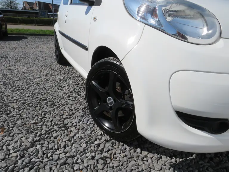 Citroën C1 1.0-12V Ambiance, Automaat, met Parkeersensoren! Dakspoiler LM-Velgen en nieuwe Koppeling! afbeelding 5