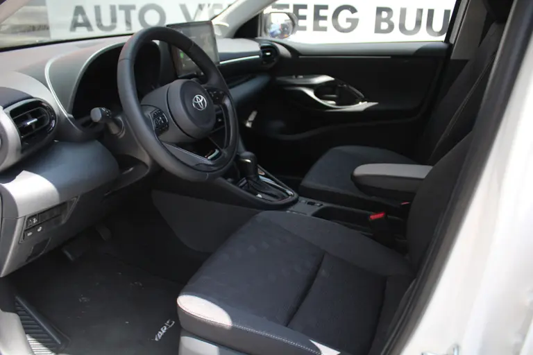 Toyota Yaris 1.5 Hybrid 115 Teamplayer Achteruitrijcamera, Parkeersensoren voor en achter, Airco Automatisch, Cruise Control Adaptief afbeelding 15