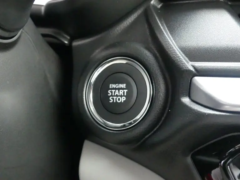 Suzuki Swift 1.2 Style Smart Hybrid 16'' gepolijste wielen, Climate Control, Navigatie afbeelding 14