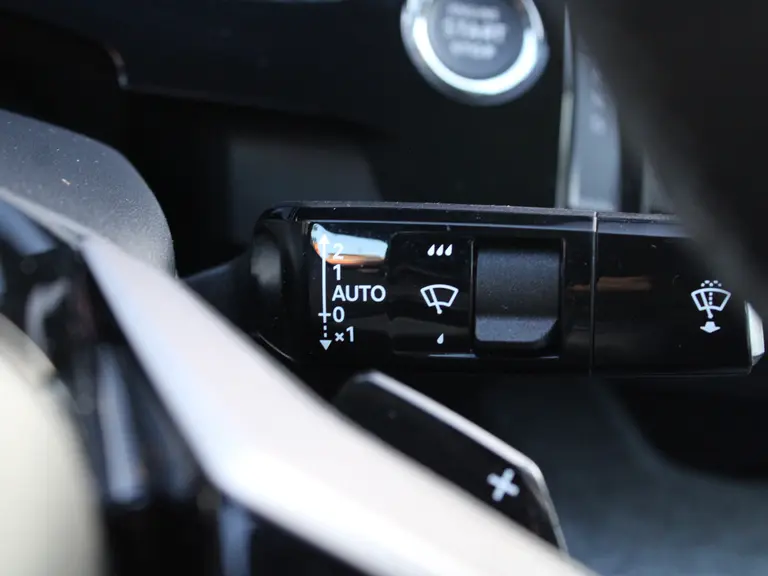 Peugeot E-3008 Allure 73 kWh 214PK Automaat Navigatie, Rondomzichtcamera, Keyless Entry & Start, Parkeersensoren Voor & Achter afbeelding 24