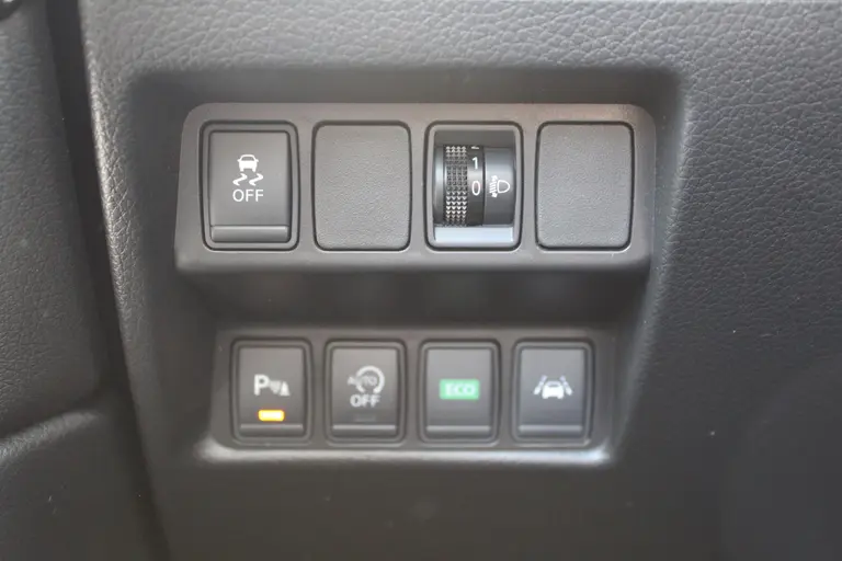 Nissan QASHQAI 1.2 Connect Edition Lage kilometerstand, Dealeronderhouden, Eerste eigenaar afbeelding 20